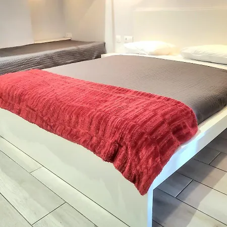 Equinaturi Orman Evi Santo Tirso