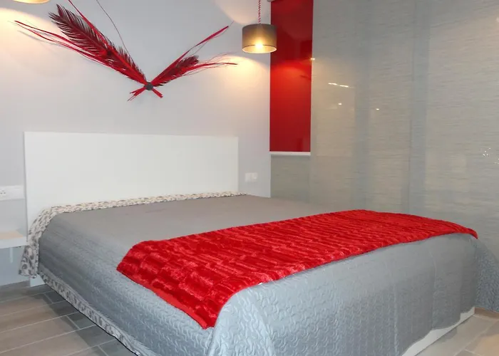 Equinaturi סנטו טירסו